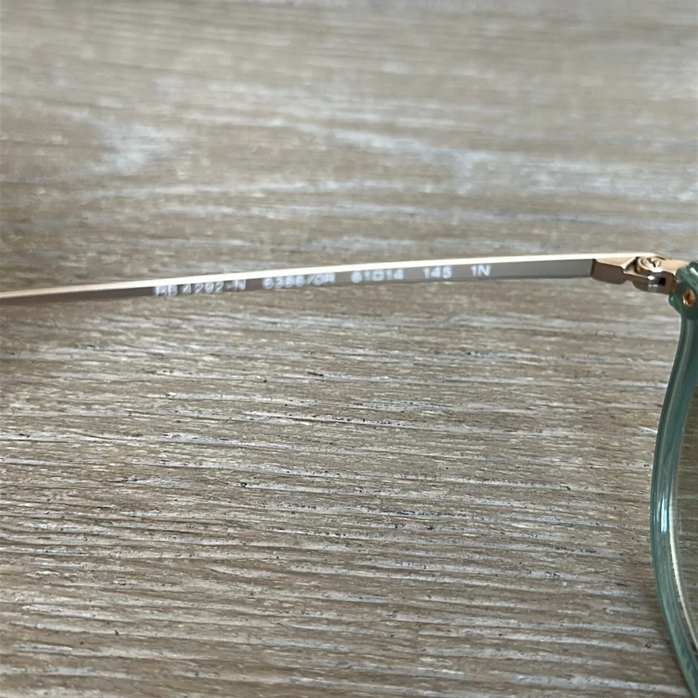 Ray-Ban Green lens gold frame Sunglasses - Picture 3 of 5